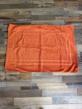 Vintage Fieldcrest Orange Plush Cotton Bath Mat